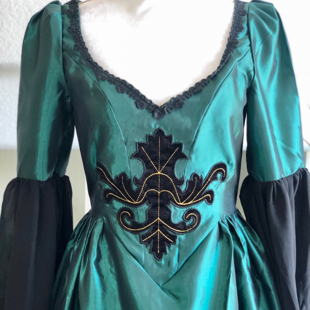 Halloween Costume Celtic, Medieval, Dress - Picture 2 of 10